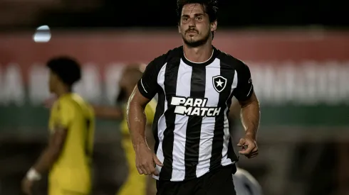 RJ – Rio de Janeiro – 26/01/2023 – CARIOCA 2023, BOTAFOGO X MADUREIRA – Gabriel Pires jogador do Botafogo comemora seu gol durante partida contra o Madureira no estadio Luso Brasileiro pelo campeonato Carioca 2023. Foto: Jorge Rodrigues/AGIF
