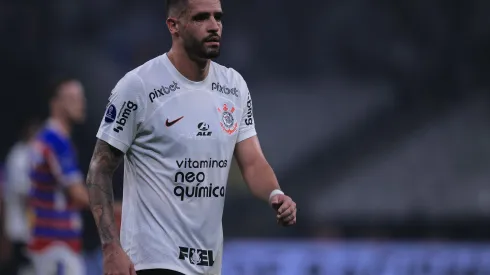 Foto: Ettore Chiereguini/AGIF – Renato Augusto fala sobre arbitragem em derrota do Corinthians.
