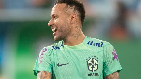 MT – CUIABA – 10/10/2023 – SELECAO BRASILEIRA, TREINO – Neymar Jr. jogador da Selecao Brasileira durante treino no estadio Arena Pantanal. Foto: Gil Gomes/AGIF
