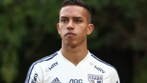 Foto: Marcello Zambrana/AGIF - Igor Vinícius tem situação atualizada no São Paulo