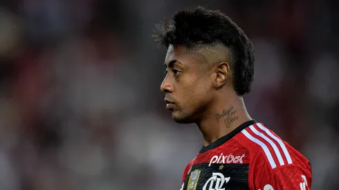 RJ - RIO DE JANEIRO - 26/08/2023 - BRASILEIRO A 2023, FLAMENGO X INTERNACIONAL - Bruno Henrique jogador do Flamengo durante partida contra o Internacional no estadio Maracana pelo campeonato Brasileiro A 2023. Foto: Thiago Ribeiro/AGIF