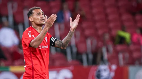 BA – PORTO ALEGRE – 01/11/2023 – BRASILEIRO A 2023, INTERNACIONAL X AMERICA-MG – Alan Patrick jogador do Internacional lamenta durante partida contra o America-MG no estadio Beira-Rio pelo campeonato Brasileiro A 2023. Foto: Maxi Franzoi/AGIF
