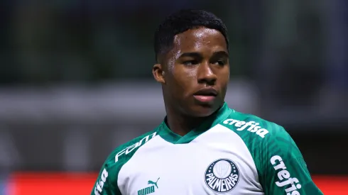  Endrick jogador do Palmeiras durante aquecimento antes da partida contra o Goias no estadio Arena Allianz Parque pelo campeonato Brasileiro A 2023. Foto: Marcello Zambrana/AGIF
