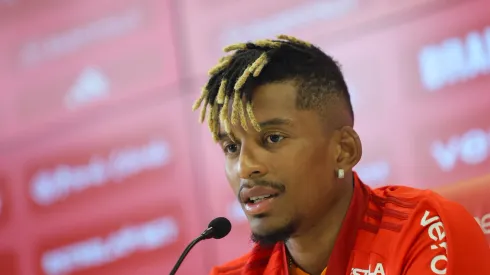 Foto Ricardo Duarte/Internacional – Dalbert fala sobre situação polêmica no Inter.
