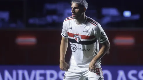 Calleri jogador do Sao Paulo durante partida contra o Coritiba no estadio Morumbi pelo campeonato Brasileiro A 2023. Foto: Marcello Zambrana/AGIF