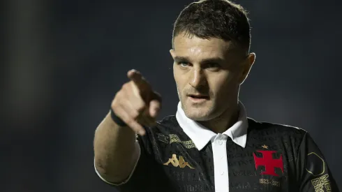 Foto: Jorge Rodrigues/AGIF - Torcida do Vasco sugere nome para jogar com Vegetti em 2024.