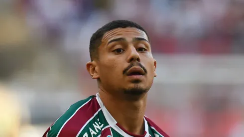 Andre jogador do Fluminense durante partida contra o Flamengo no estádio Maracanã pelo campeonato Brasileiro A 2023. Foto: Thiago Ribeiro/AGIF
