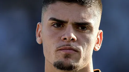 Gabriel Pec durante partida contra o Santos no estádio São Januário pelo campeonato BRASILEIRO A 2023. Foto: Thiago Ribeiro/AGIF
