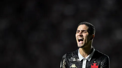 Praxedes pode virar reserva do Vasco -Foto: Thiago Ribeiro/AGIF