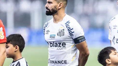 Tomas Rincon jogador do Santos durante partida contra o Vasco no estadio Vila Belmiro pelo campeonato Brasileiro A 2023. Foto: Abner Dourado/AGIF