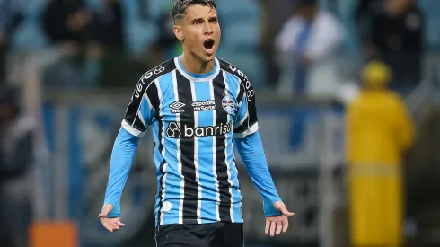 Ferreira jogador do Grêmio Foto: Pedro H. Tesch/AGIF