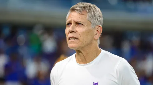  Paulo Autuori técnico do Cruzeiro durante partida contra o Athletico-PR no estadio Mineirao pelo campeonato Brasileiro A 2023. Foto: Gilson Lobo/AGIF
