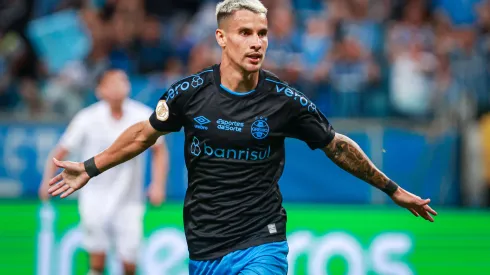 Ferreira diz 'sim' ao São Paulo. Foto: Maxi Franzoi/AGIF