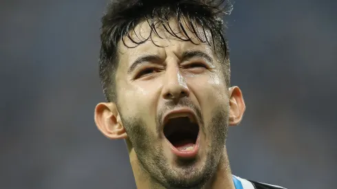  Villasanti jogador do Grêmio comemora seu gol durante partida contra o Internacional no estádio Arena do Grêmio pelo campeonato BRASILEIRO A 2023. Foto: Pedro H. Tesch/AGIF
