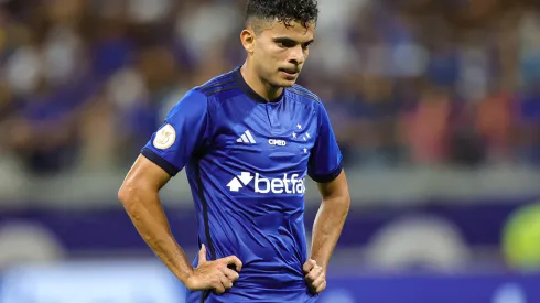 Foto: Gilson Lobo/AGIF - Bruno Rodrigues manda recado para torcida.