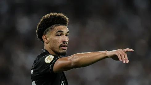 Adryelson deixará o Botafogo em 2024. Foto: Thiago Ribeiro/AGIF