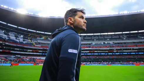 Nicolás Larcarmón, técnico do Cruzeiro. Foto: Manuel Velasquez/Getty Images