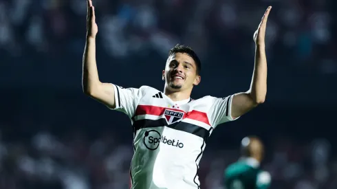 – Pablo Maia jogador do São Paulo comemora seu gol durante partida contra o Goias no estadio Morumbi pelo campeonato BRASILEIRO A 2023. Foto: Marcello Zambrana/AGIF
