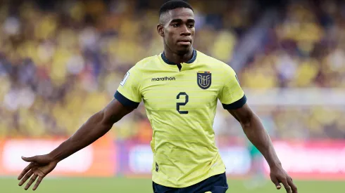 Photo by Franklin Jacome/Getty Images - Félix Torres tem situação atualizada.