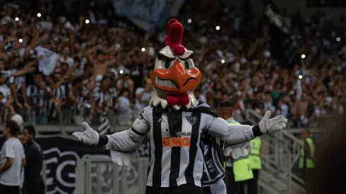 Galo Doido, mascote do Atlético-MG. Foto: Alessandra Torres/AGIF