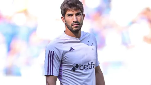 Lucas Silva jogador do Cruzeiro durante partida contra o Internacional no estadio Mineirao pelo campeonato Brasileiro A 2023. Foto: Gilson Lobo/AGIF
