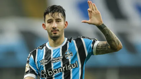 Grêmio quer meia do Botafogo para jogar com Villasanti e companhia. Foto: Pedro H. Tesch/AGIF