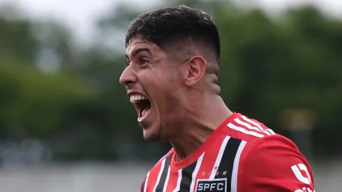 Alan Franco interessa ao Independiente. Foto: Rubens Chiri / saopaulofc.net
