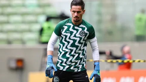 Foto: Gilson Lobo/AGIF - Tadeu entrou na mira do Botafogo.