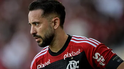 Everton Ribeiro em sua passagem pelo Flamengo. Foto: Thiago Ribeiro/AGIF