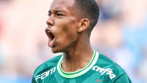 Estêvão comemora seu gol durante partida contra o Queimadense no estádio Arena Barueri pelo campeonato Copa São Paulo 2024. Foto: Marcello Zambrana/AGIF
