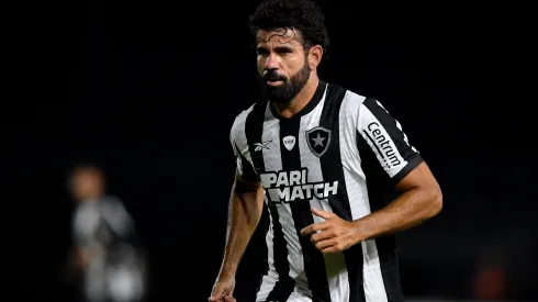 Diego Costa em sua passagem pelo Botafogo. Foto: Thiago Ribeiro/AGIF
