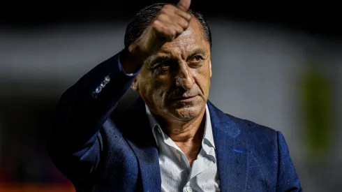 Ramon Diaz tecnico do Vasco durante partida contra o Corinthians no estadio Sao Januario pelo campeonato Brasileiro A 2023. Thiago Ribeiro/AGIF
