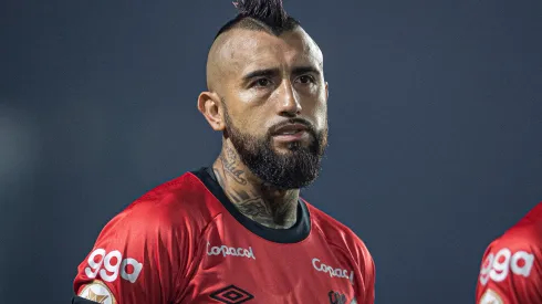 Arturo Vidal em sua passagem pelo Athletico. Foto: Isabela Azine/AGIF