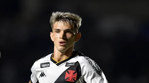 Orellano não deve seguir no Vasco em 2024. Foto: Thiago Ribeiro/AGIF
