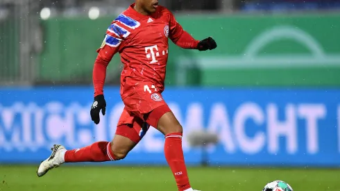 Douglas Costa em sua passagem pelo Bayern. Foto: Stuart Franklin/Getty Images
