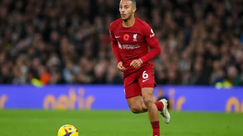 Thiago AlcÂntara, meia do Liverpool. Foto: Mike Hewitt/Getty Images
