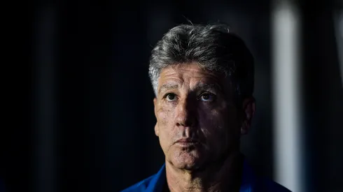 RJ - RIO DE JANEIRO - 09/11/2023 - BRASILEIRO A 2023, BOTAFOGO X GREMIO - Renato Portaluppi tecnico do Gremio durante partida contra o Botafogo no estadio Sao Januario pelo campeonato Brasileiro A 2023. Foto: Thiago Ribeiro/AGIF