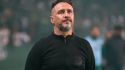 Vítor Pereira em sua passagem pelo Corinthians. Foto: Gabriel Machado/AGIF