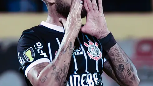 Neto ‘destrói’ em Yuri Alberto e ainda diz que será “Difícil acreditar neste elenco”. Fabio Giannelli/AGIF