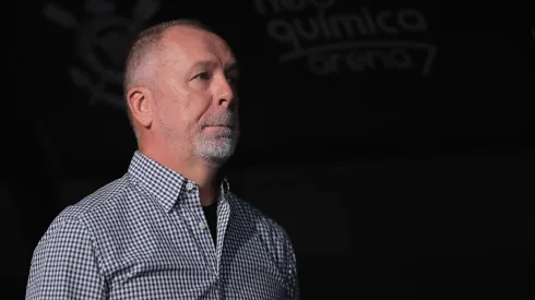 Mano Menezes tecnico do Corinthians durante partida contra o Sao Paulo no estadio Arena Corinthians pelo campeonato Paulista 2024. Ettore Chiereguini/AGIF
