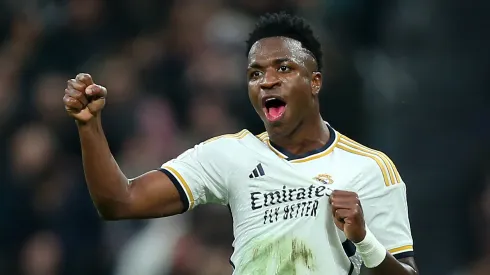 Perto de fechar com o Botafogo, jogador marca falta pesada em Vini Jr. - Florencia Tan Jun/Getty Images