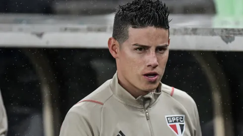  James Rodriguez jogador do São Paulo durante partida contra o Flamengo no estadio Maracana pelo campeonato Brasileiro A 2023. Foto: Thiago Ribeiro/AGIF
