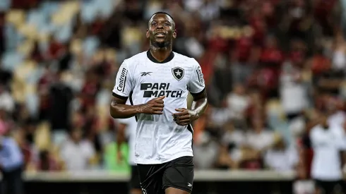  Luiz Henrique jogador do Botafogo durante partida contra o Flamengo no estadio Maracana pelo campeonato Carioca 2024. Foto: Thiago Ribeiro/AGIF
