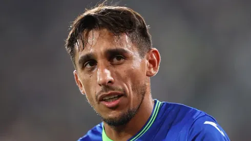 ELCHE, SPAIN – OCTOBER 31:  Damián Suárez of Getafe CF leaves the pitch injured during the LaLiga Santander match between Elche CF and Getafe CF at Estadio Manuel Martinez Valero on October 31, 2022 in Elche, Spain. (Photo by Clive Brunskill/Getty Images)
