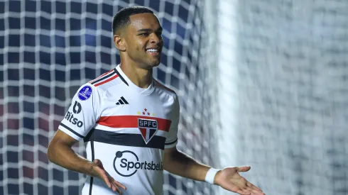 Juan é criticado pela torcida do São Paulo. Foto: Marcello Zambrana/AGIF
