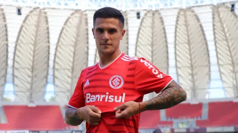 Diretoria toma decisão sobre futuro de Bustos. Foto: Ricardo Duarte/ Internacional