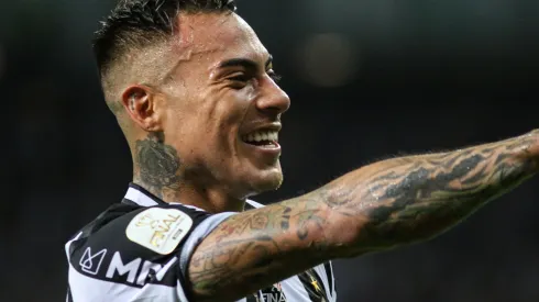 Eduardo Vargas jogador do Atletico-MG comemora seu gol durante partida contra o Athletico-PR no estadio Mineirao pelo campeonato Copa do Brasil 2021. Foto: Fernando Moreno/AGIF
