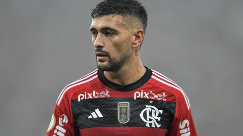 Meio-campista é destaque do rubro-negro carioca - Foto: Thiago Ribeiro/AGIF