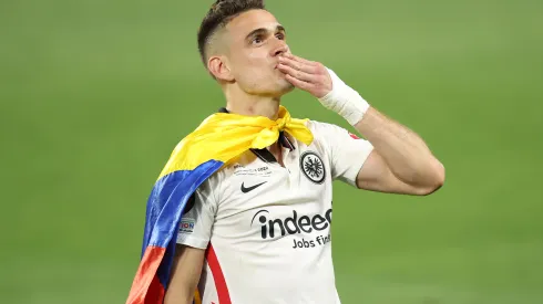 Borré durante partida pelo Europa League. (Foto Alex Grimm/Getty Images)