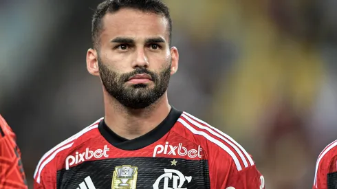 Thiago Maia jogador do Flamengo durante partida contra o Vasco no estadio Maracana pelo campeonato BRASILEIRO A 2023. Foto: Thiago Ribeiro/AGIF
